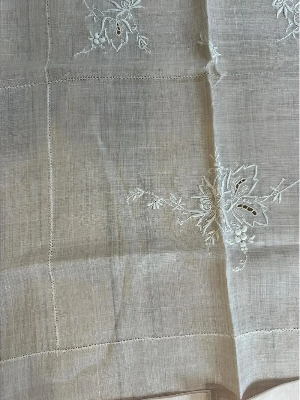 VTG Madeira Style Sheer Pink Linen Tablecloths & Napkins Lot Embroidered Floral